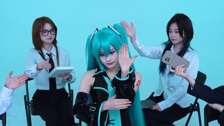 Try to challenge the million-view ⌈ Hatsune Miku interview ⌋