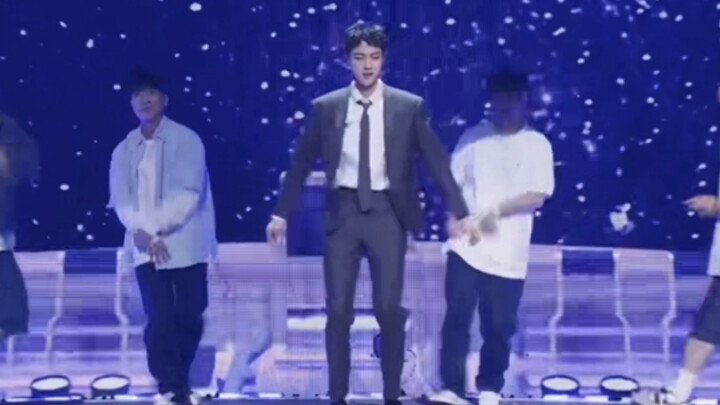 Ahhh, big brother danced to Xiaoguo's "Seven" ahhh and said he would send it to him to ask if he dan