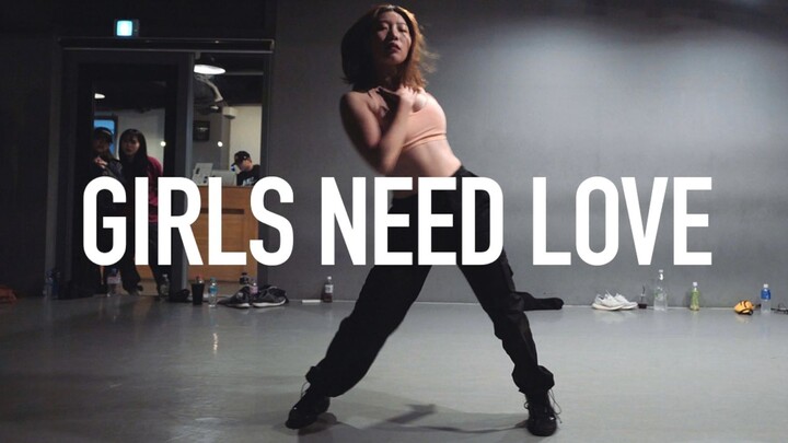 【1M】Youn choreography "Girls Need Love"