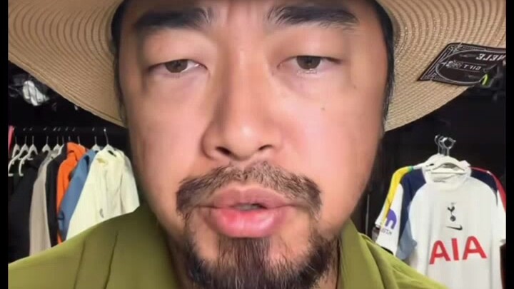 Brother Feng weighs in on the “goose-leg auntie” again—students are still the most annoying!