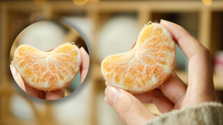 Lamb wool! Tangerines! Therapeutic handicraft session