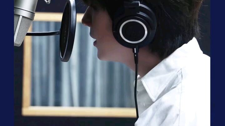 Lý Hoành Nghị ( cover nhạc Trung)