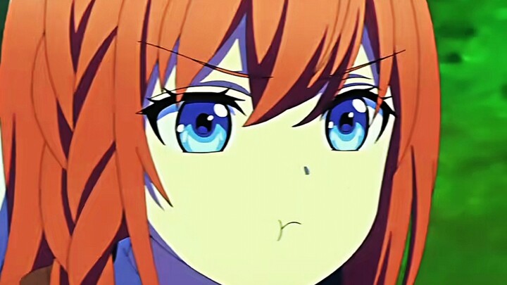 When it comes to “protecting her husband”… that jealous little expression is so cute!