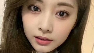 Analisis tubuh Zhou Tzuyu