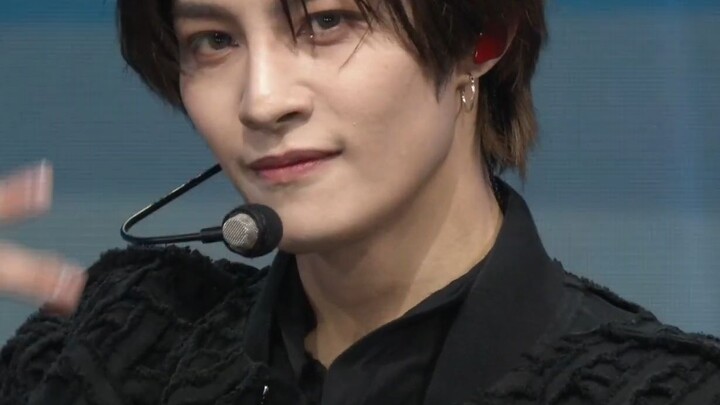 WJSN’s Latest Comeback Track “FREQUENCY” Performance Stage – 241206