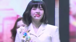 众所周知，JYP女团的大姐都是全能的！LILY 0311打歌舞台直拍 NMIXX出道曲O.O