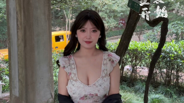 Check in at Nanjing Music Platform! A 300%回头 rate… I kept getting stared at by passersby!