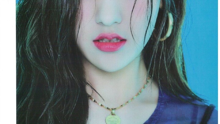 Holy shit!! Is there any pictorial more insane than this?! What have they done to that gorgeous girl