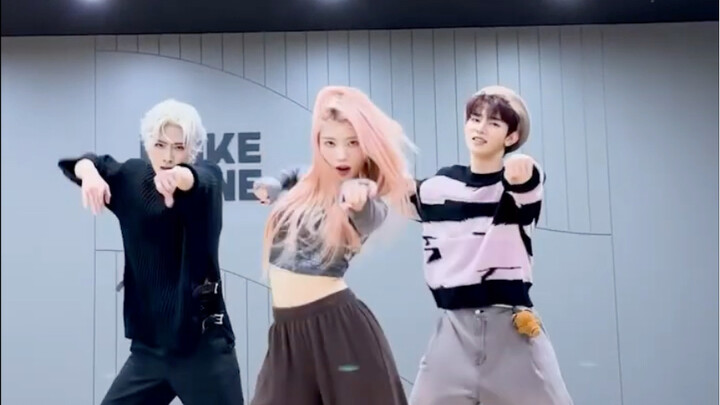 中国line合体！Grand Prix舞蹈挑战 Kep1er沈小婷&ZB1章昊 沈泉锐