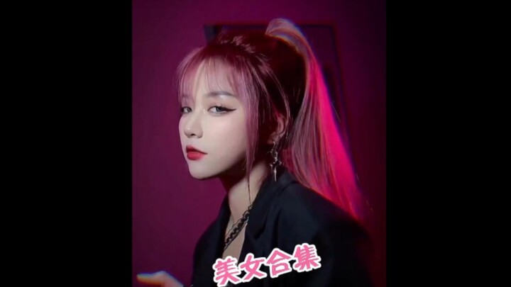 This girl is so pretty!