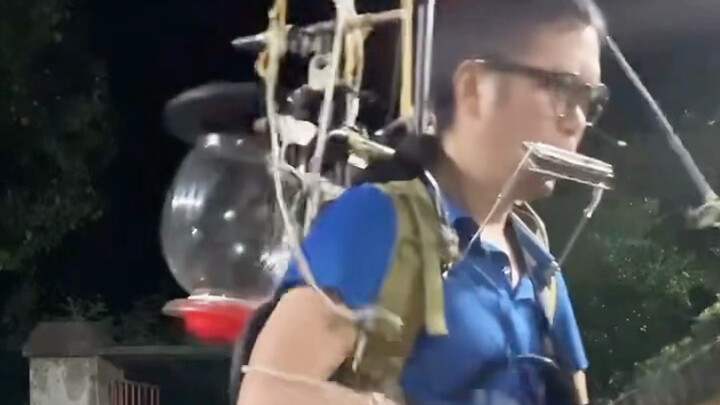 วงดนตรีของคนเดียว “ทะเลกว้าง ท้องฟ้าสุดไกล”