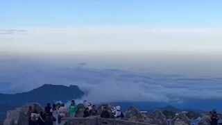 所谓的幸福大概就是被牵挂吧[愉快][愉快]