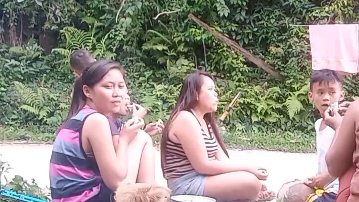 Marites ta tes. 😂