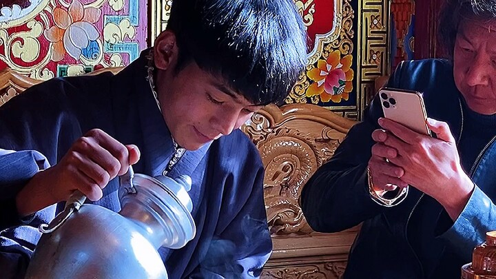 โปโกสอนผมถ่ายภาพ แล้วผมก็เลี้ยงโปโกด้วยอาหารทิเบต