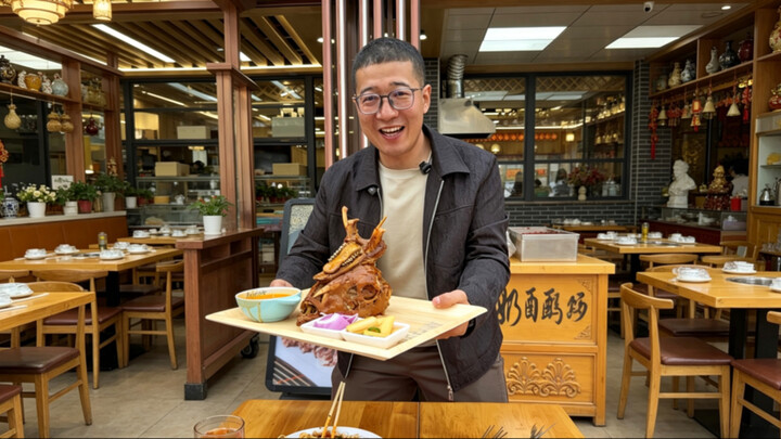 Hanya makan daging sederhana saja, masih juga ingin Pak Ma pergi ke sana