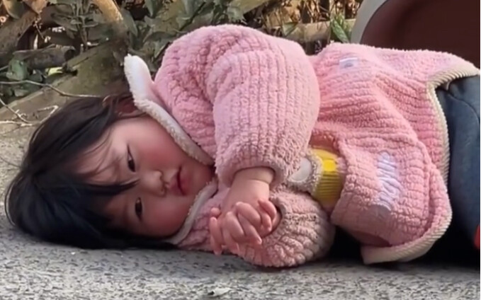 Yêu Yêu bị ốm trông thật đáng thương