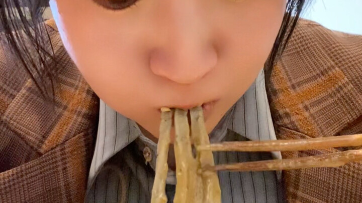 ชาวญี่ปุ่นทุ่มเทขนาดไหนเพื่อให้คุณกินบะหมี่จิ้มน้ำซอสแล้วต้องขอข้าวสวยเพิ่มอีกชาม