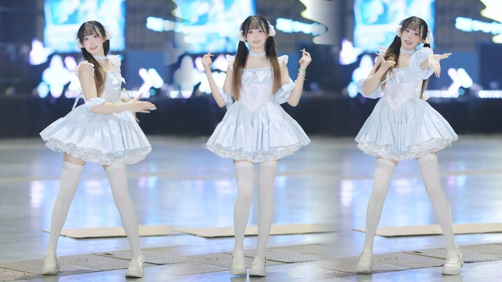 Dancing the super-sweet “Tongpin Melody” at the BW live event~