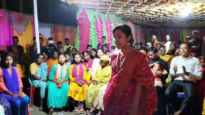 বিয়ে বাড়ীতে গান