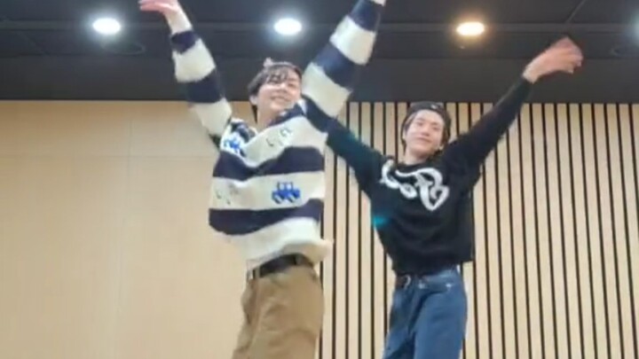 [ENHYPEN] Lương Chân Nguyên & Thẩm Tái Luân Jake cập nhật TikTok chính thức! 24K MAGIC!