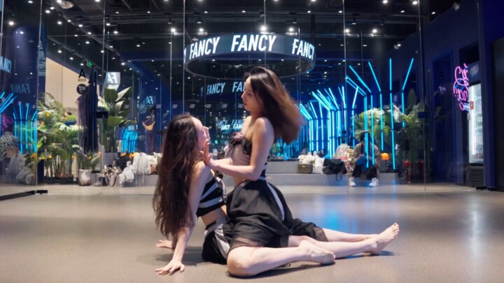 Finally, there is a duet that can be performed by a single person! [NXDE Choreography]