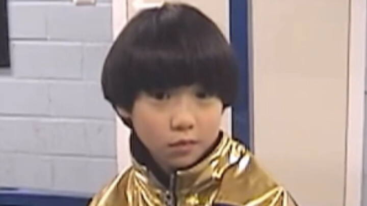 【Hanyu Yuzuru】Trước 14 tuổi vừa xấu vừa dễ thương, 14 tuổi bỗng dưng điển trai… Buổi biểu diễn trên 