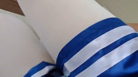 Một sáng ngủ dậy phát hiện sau lưng mọc thêm một cái đuôi