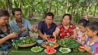 Bữa Cơm Ngon Bên Gia Đình Sau Một Ngày Thu Hoạch Rau Vườn | TKQ & Family T972
