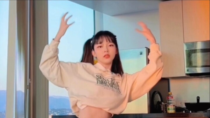 Today's Dance Practice｜Audition 2.0: JYP's New Girl Group NMIXX - OO