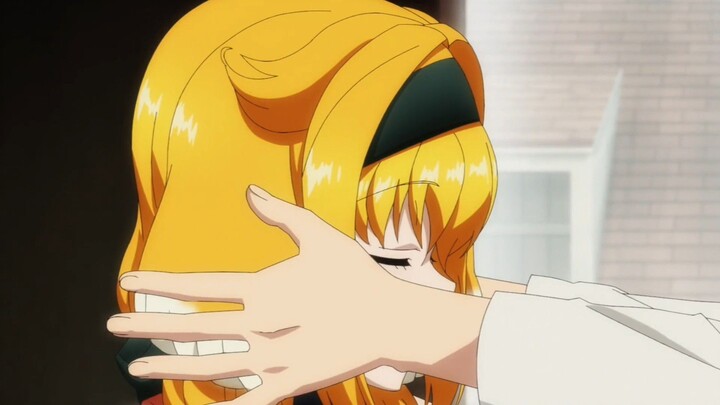 Siluman ya ini? raga manusia tapi kupingnya begitu, sama punya ekor 🤣