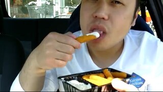 ASMR EATING SOUNDS | Mukbang- CALAMARES AND FISH FINGERS (VISFRIET)