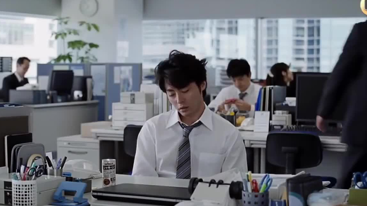 Takayuki Yamada's hilarious and goofy ad, hahaha—perfect for watching on Monday mornings!