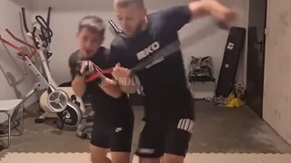 Ayah mengajari saya berlatih tinju! #tinju