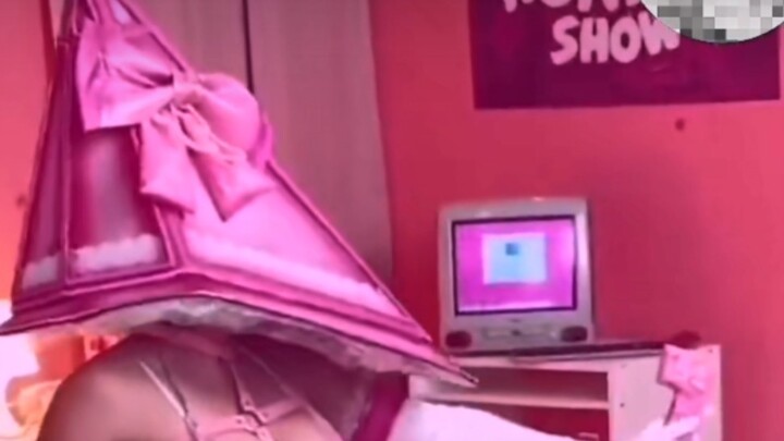 〔ไซเลนต์ฮิลล์ ผีกรี๊ดแหลม] คอลแลบสีชมพูน่ารัก! หัวสามเหลี่ยมสีชมพูแปลงเพศ & ฆาตกรกรี๊ดแปลงเพศ