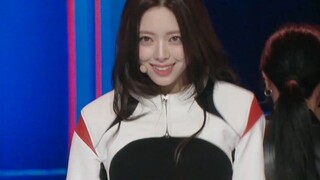 Panggung Festival Besar ITZY UNTOUCHABLE+GOLD