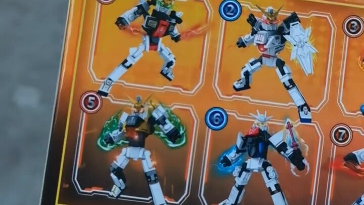 WOC I actually bought a Gundam in the elementary school store!