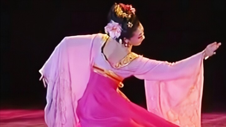 The “Jinghong Dance” should look like this.