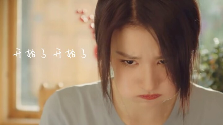 Cười chết mất thôi hahahahaha, cùng là phong cách dễ thương mà ánh mắt của Dương Dương như muốn lột 