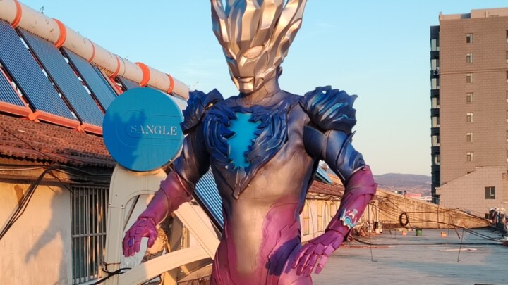 「 神 祇 」ULTRAMAN saga赛迦奥特曼皮套成品展示