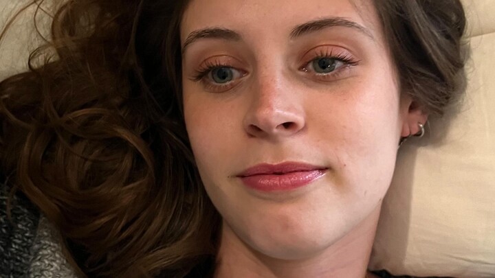 Anh ấy (npy) nói anh ấy là bậc thầy cù lét