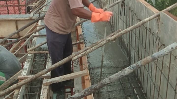 tukang ngecr'ot 😂😂