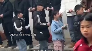 这家才是人丁兴旺啊，“自从成为了台阶上的一员，我比任何人都怕过年”什么情况下才能升级到台阶上?