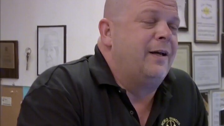 Pawn Stars: This young man is really amazing. He collected silver for 20 years and sold 200 kilogram