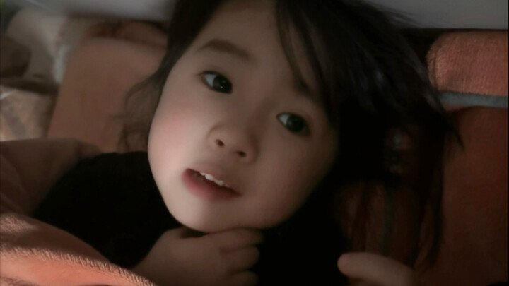 Đứa trẻ nhà ai hát hay thế hahaha