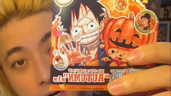 One Piece Halloween sticker, this video is so awesome, right?