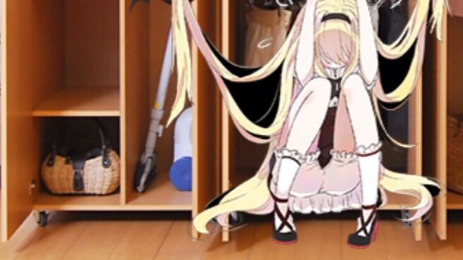 A little Japanese JK who can't afford a soundproof room and hides in the closet to practice piano
