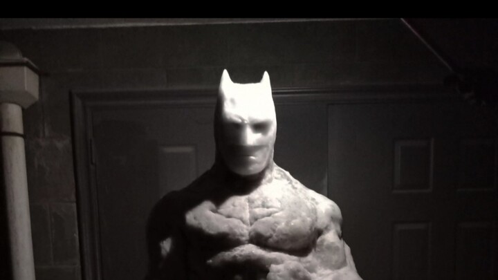Building a Snowman – Gotham Knights