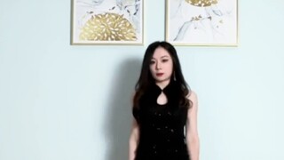 "لا تقاوم" [شقيقتها بمفردها] شاشة عمودية