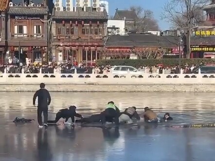 Bắc Kinh Thập Đạt Hải: Hồ Lô Đồng Tử Cứu Ông Nội