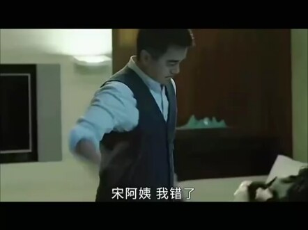 The middle-aged man pulled out his belt and started hitting the young guy—whoops, what did the young